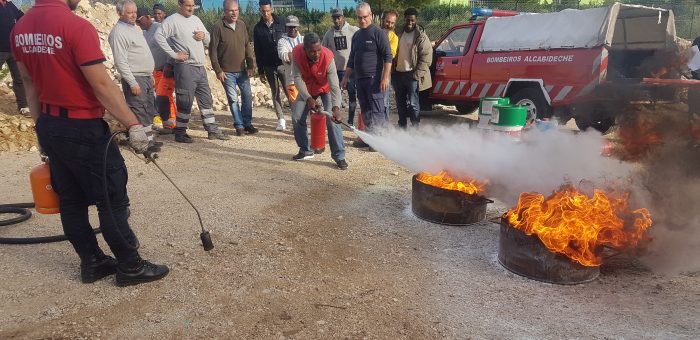 Bombeiros de Alcabideche ministram formação a empresas municipais