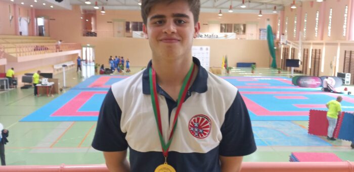 Diogo Inácio conquista o campeonato da II Liga de Karaté