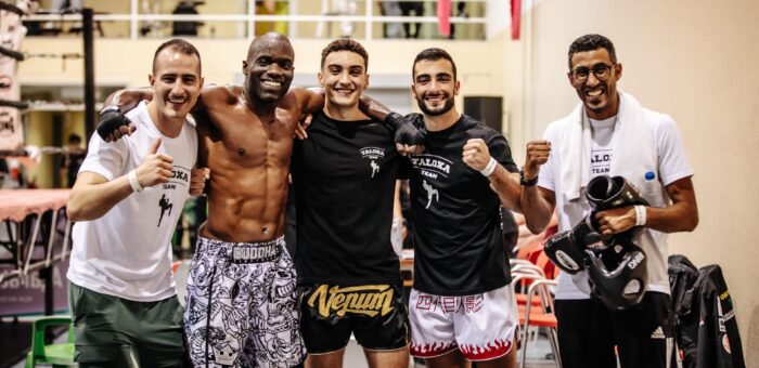 Atletas de kickboxing vencem na Golden League Fightnight XIV